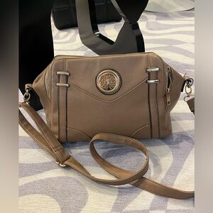 Dion Structured Tan Crossbody Purse with Gold Hardware Chic and Versatile